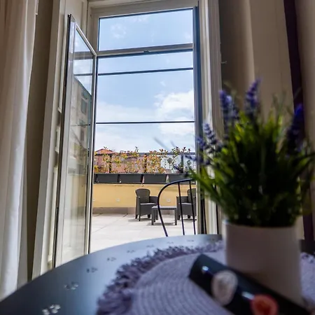 Alyde Apartamento *