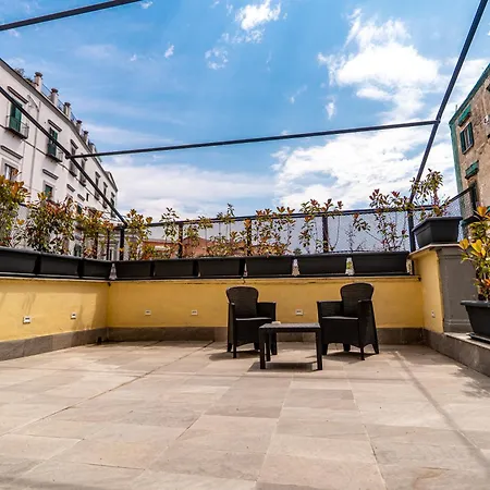 Alyde Daire Napoli
