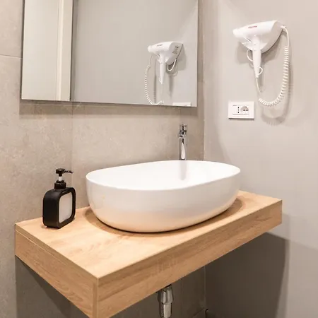 Alyde Apartment