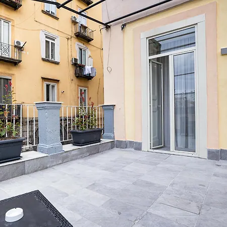 Alyde アパート *