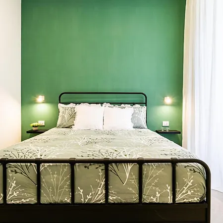 Alyde アパート *