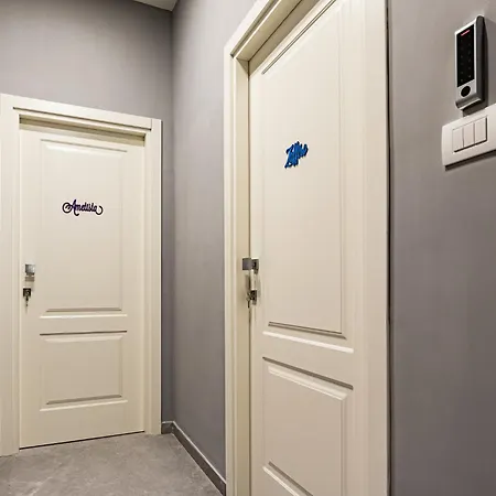 Alyde アパート ナポリ