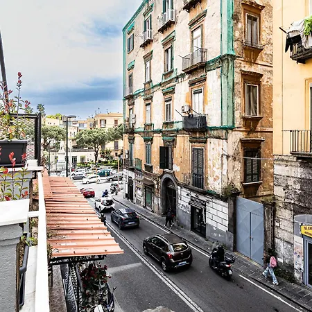 アパート Alyde ナポリ